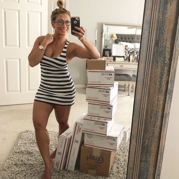 Follow me on IG @brownbagbykoko SELLER SINCE 2016 - Picture 2 of 12